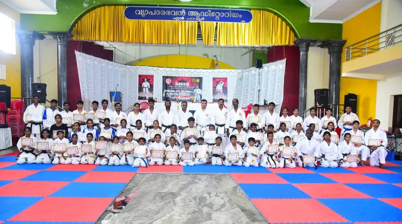 Seminar participants holding certificates in N. Paravur, May 2026